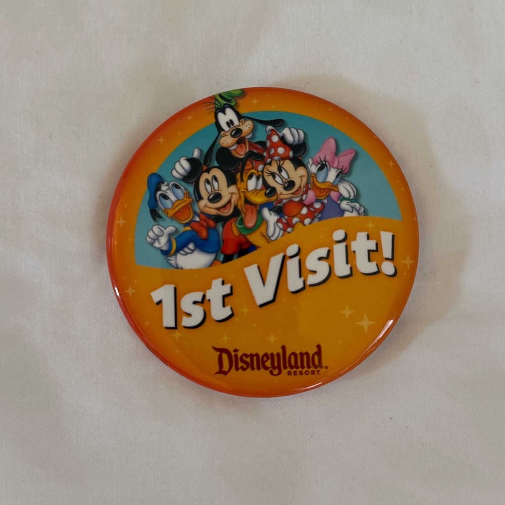 Disneyland Resort 1st Visit Button